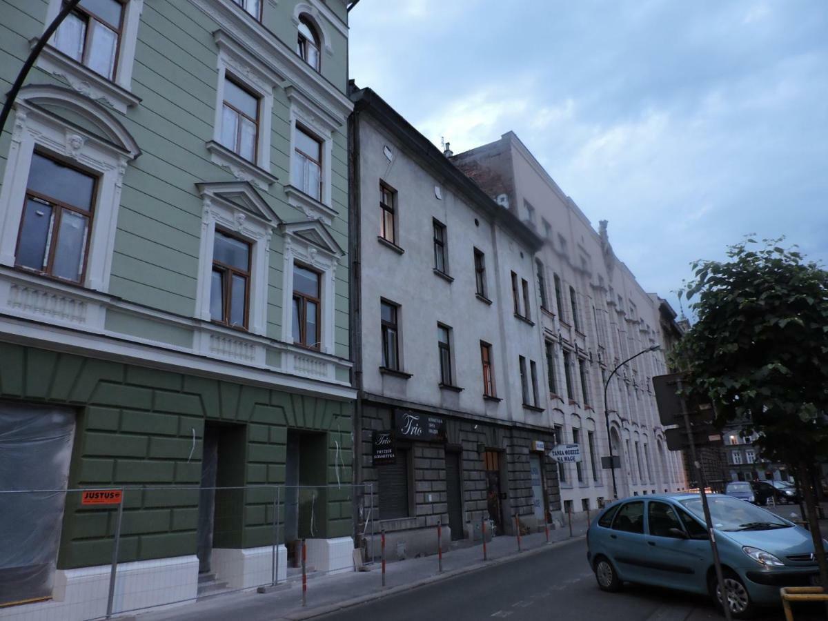 Hostel Centrum Sabot — Zdjęcia 1
